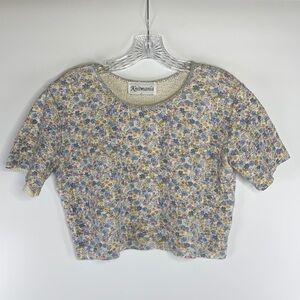 Vintage Knitmania Floral Short Sleeve Crop Top